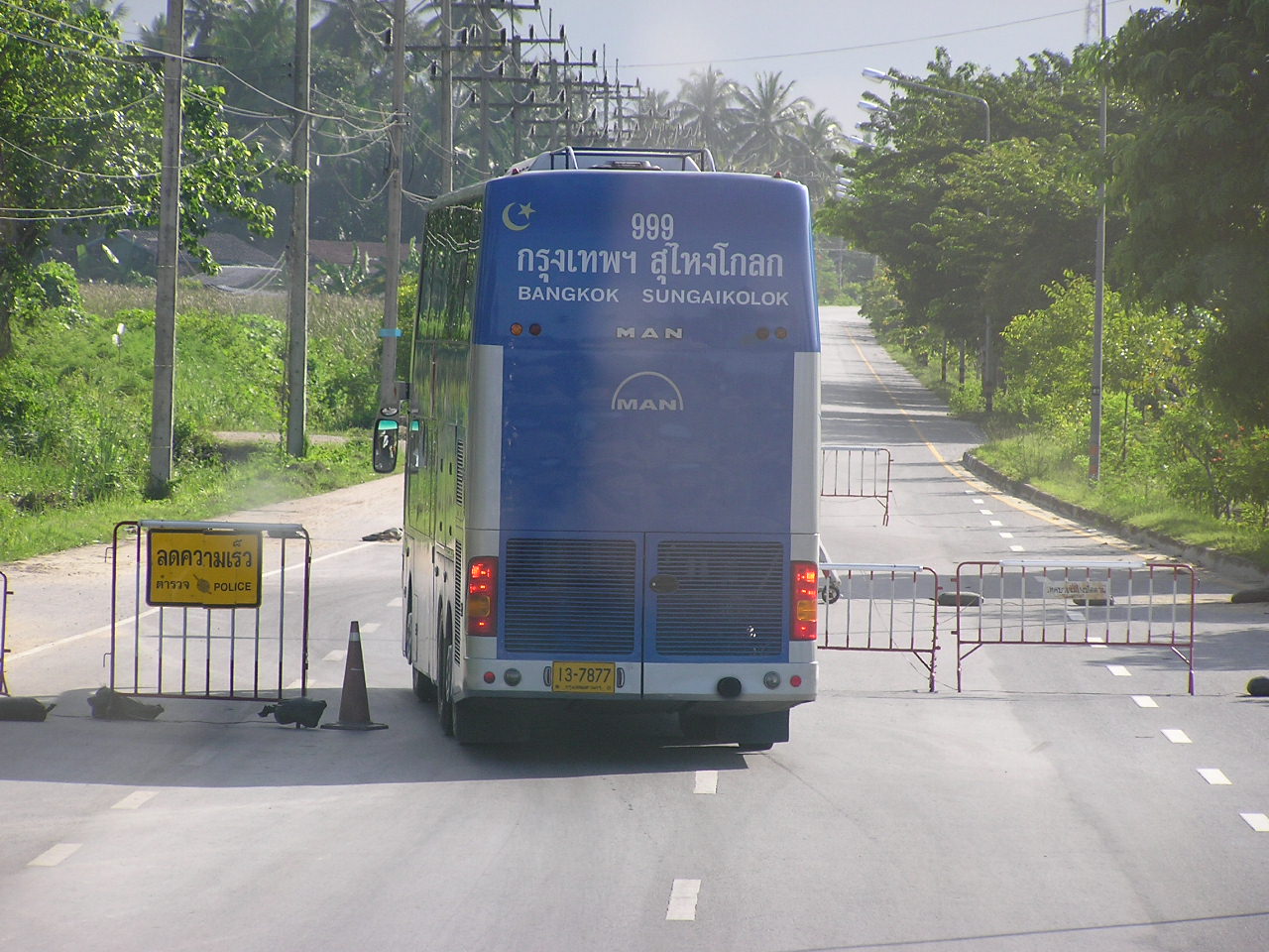 Sg Golok - Bangkok express bus travels 1100 km one way.
