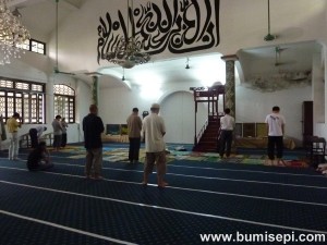 Main prayers hall