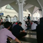 Solat Jumaat di masjid Assyakirin KLCC